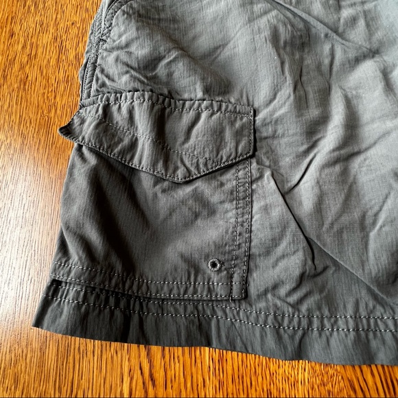 ⭐️ Columbia Omni-Shade Sun Protection Gray Skirt Size 4 - Picture 2 of 15